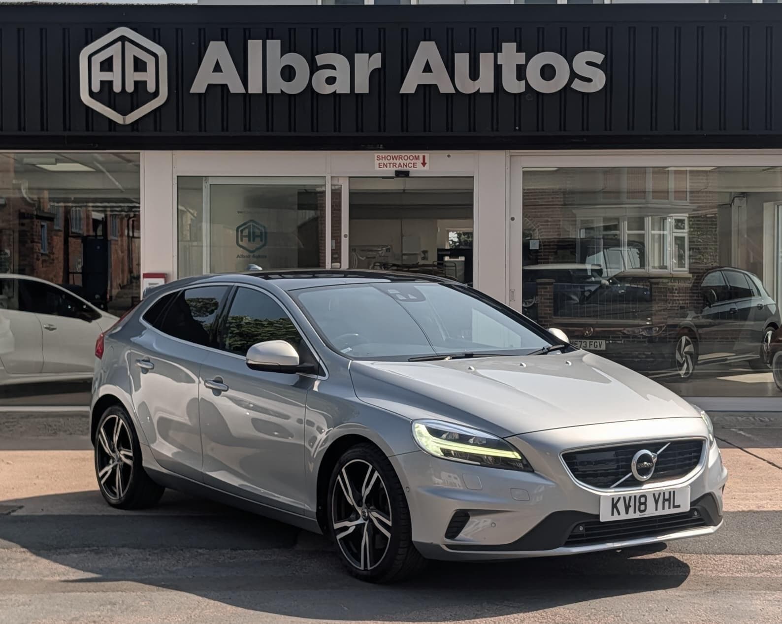 Volvo V40